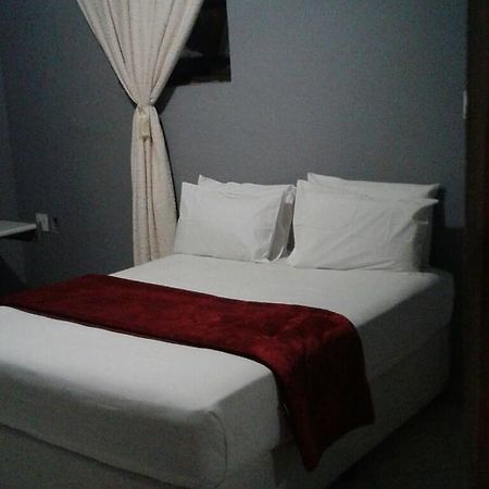 Central Lodge Hotels Йоханнесбург Экстерьер фото